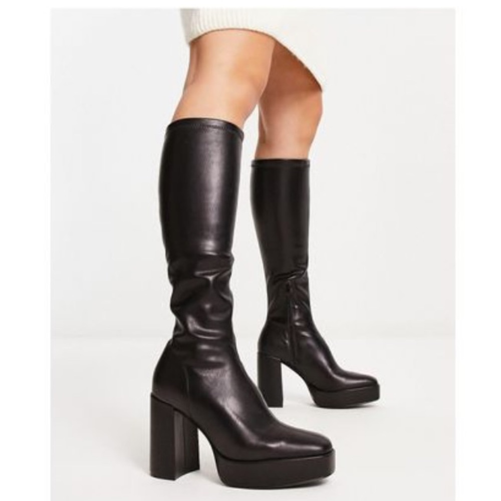 STRADIVARIUS Knee High Heeled Platform Boots